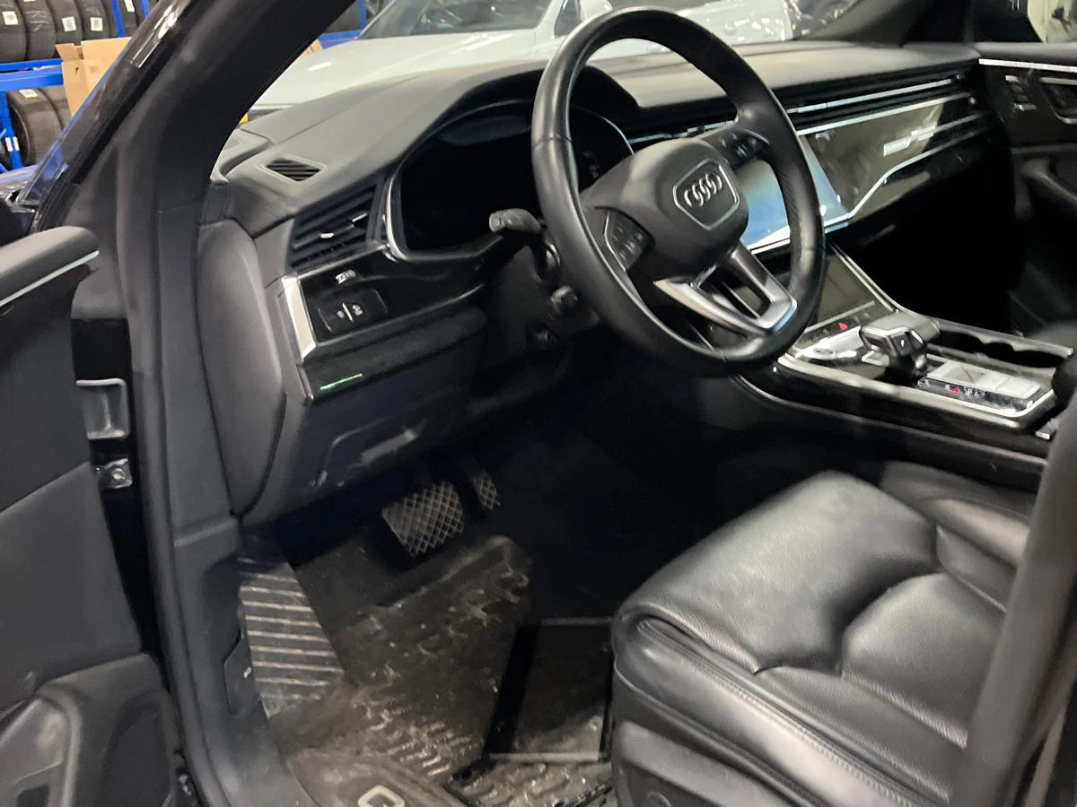 Audi Q8 * CARFAX * АВТО КРЕДИТ * ЦЕНА ДО БГ! - изображение 6