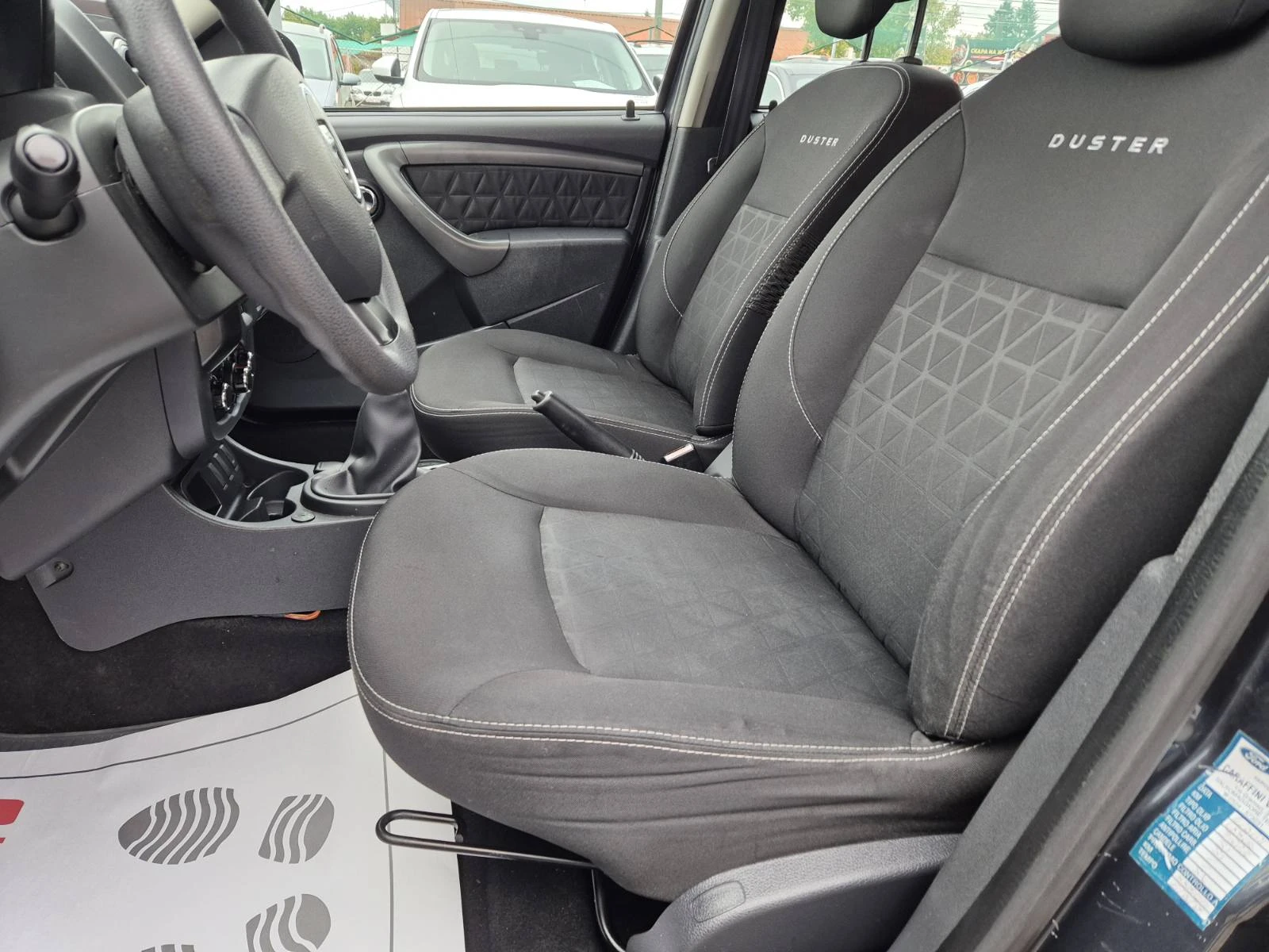 Dacia Duster 1.6i-FACE LIFT-177.000км-СУПЕР СЪСТОЯНИЕ - изображение 7