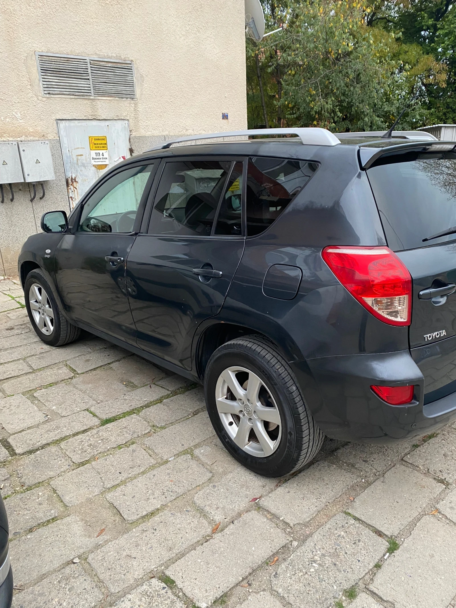 Toyota Rav4  - изображение 4