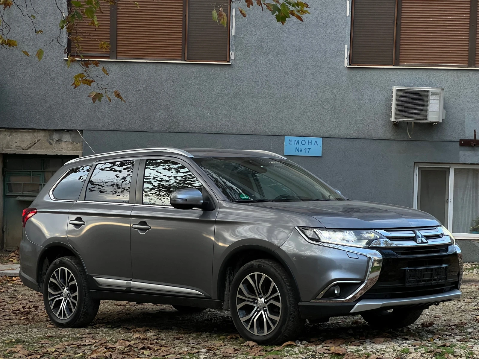 Mitsubishi Outlander  - изображение 5