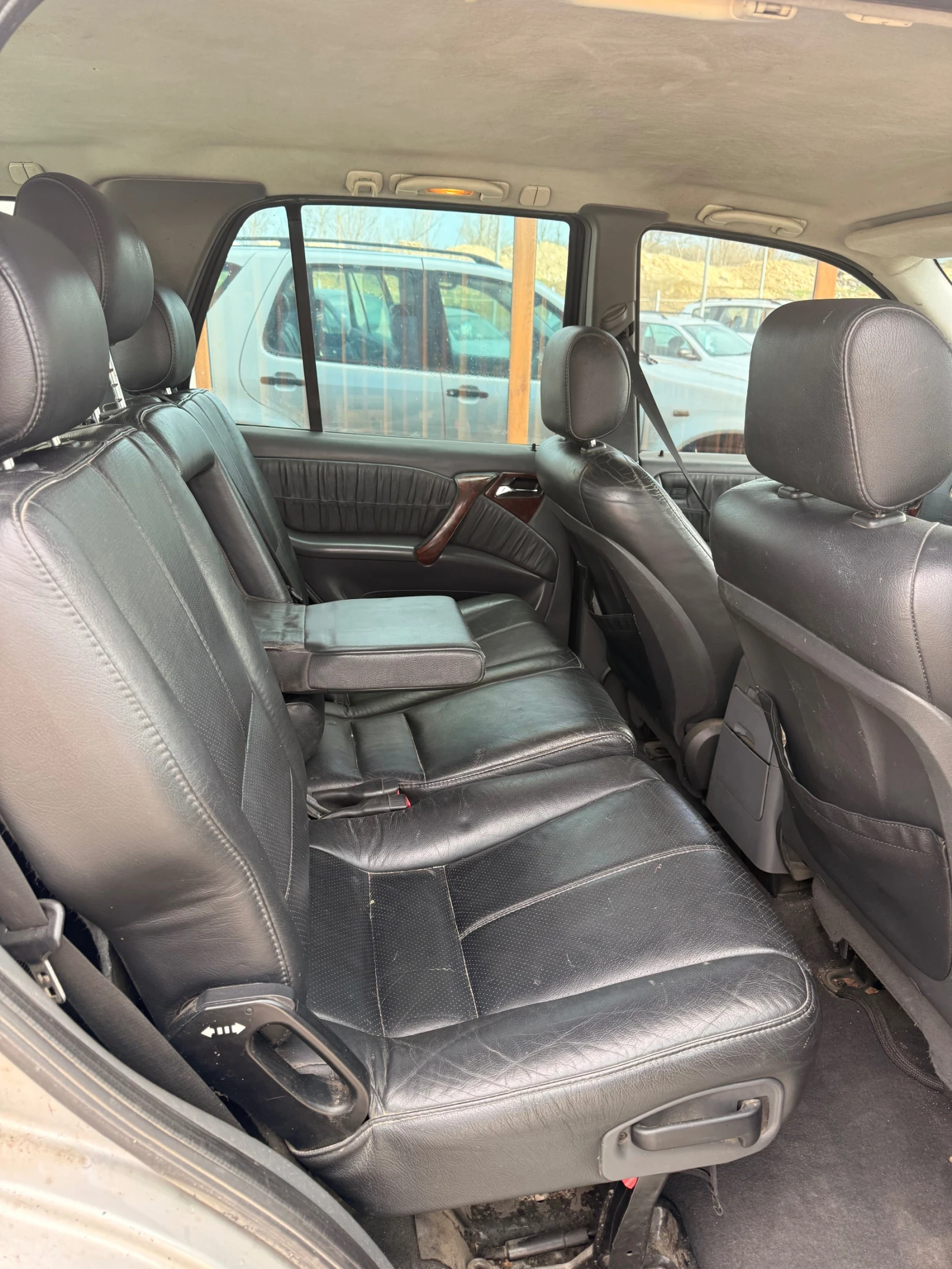 Mercedes-Benz ML 320 LPG* Регистриран* Всичко платено* Автомат* , снимка 7 - Автомобили и джипове - 53970255