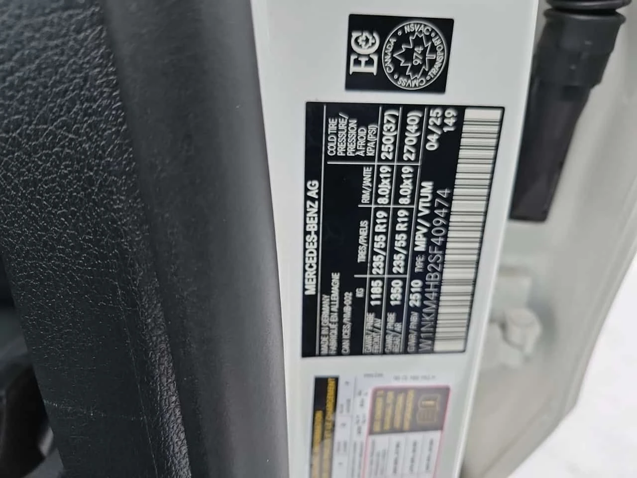 Mercedes-Benz GLC 300 CARFAX/ПАНОРАМА/ДИСТРОНИК, снимка 15 - Автомобили и джипове - 54084619