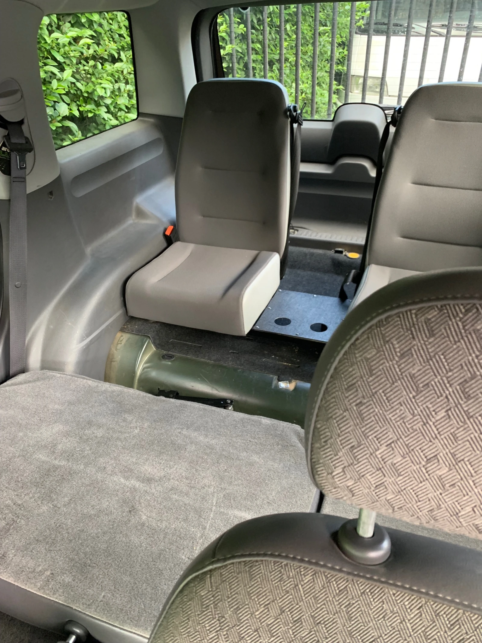 Ford Explorer, снимка 2 - Автомобили и джипове - 55096080