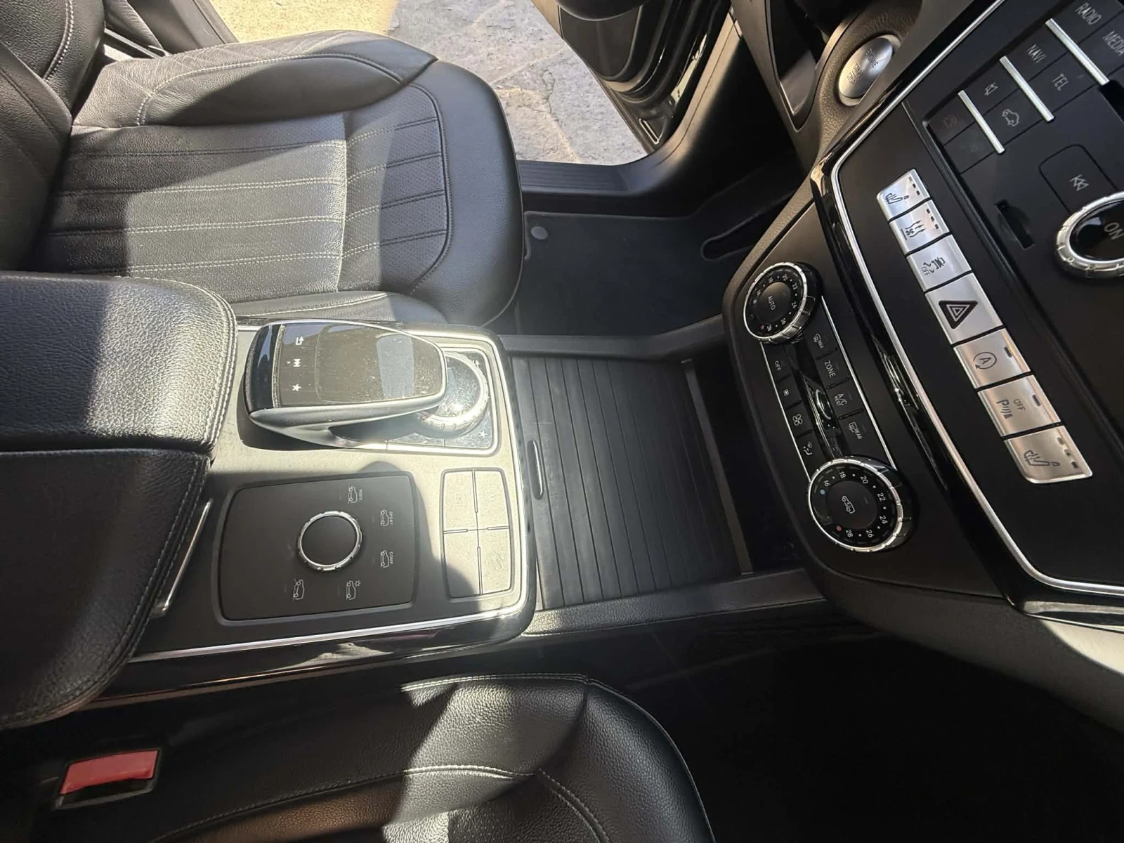 Mercedes-Benz GLE 350, снимка 14 - Автомобили и джипове - 55136725