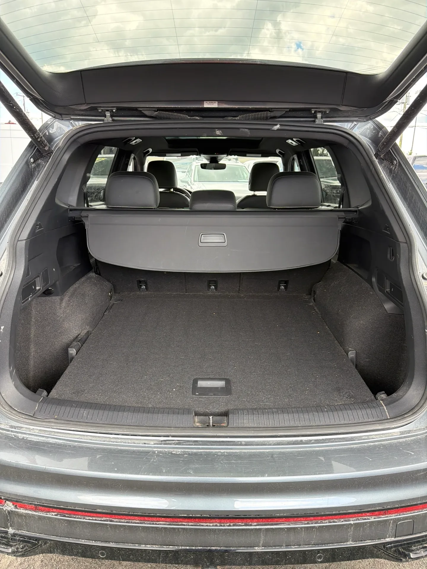 VW Tiguan R-Line Black 4Motion * CARFAX* ����� �� ���������� | Mobile.bg � ����������� 11