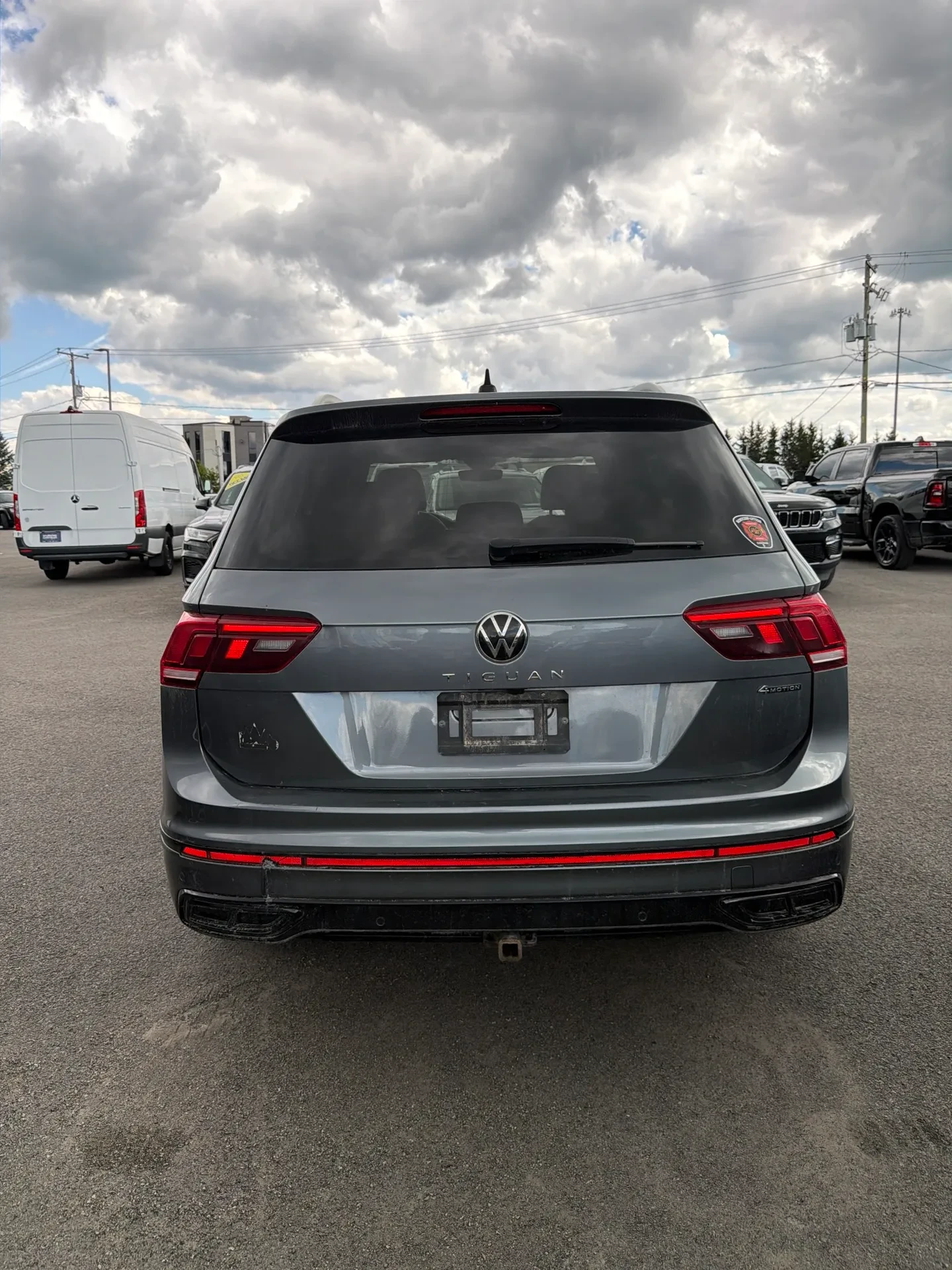 VW Tiguan R-Line Black 4Motion * CARFAX* ����� �� ���������� | Mobile.bg � ����������� 4