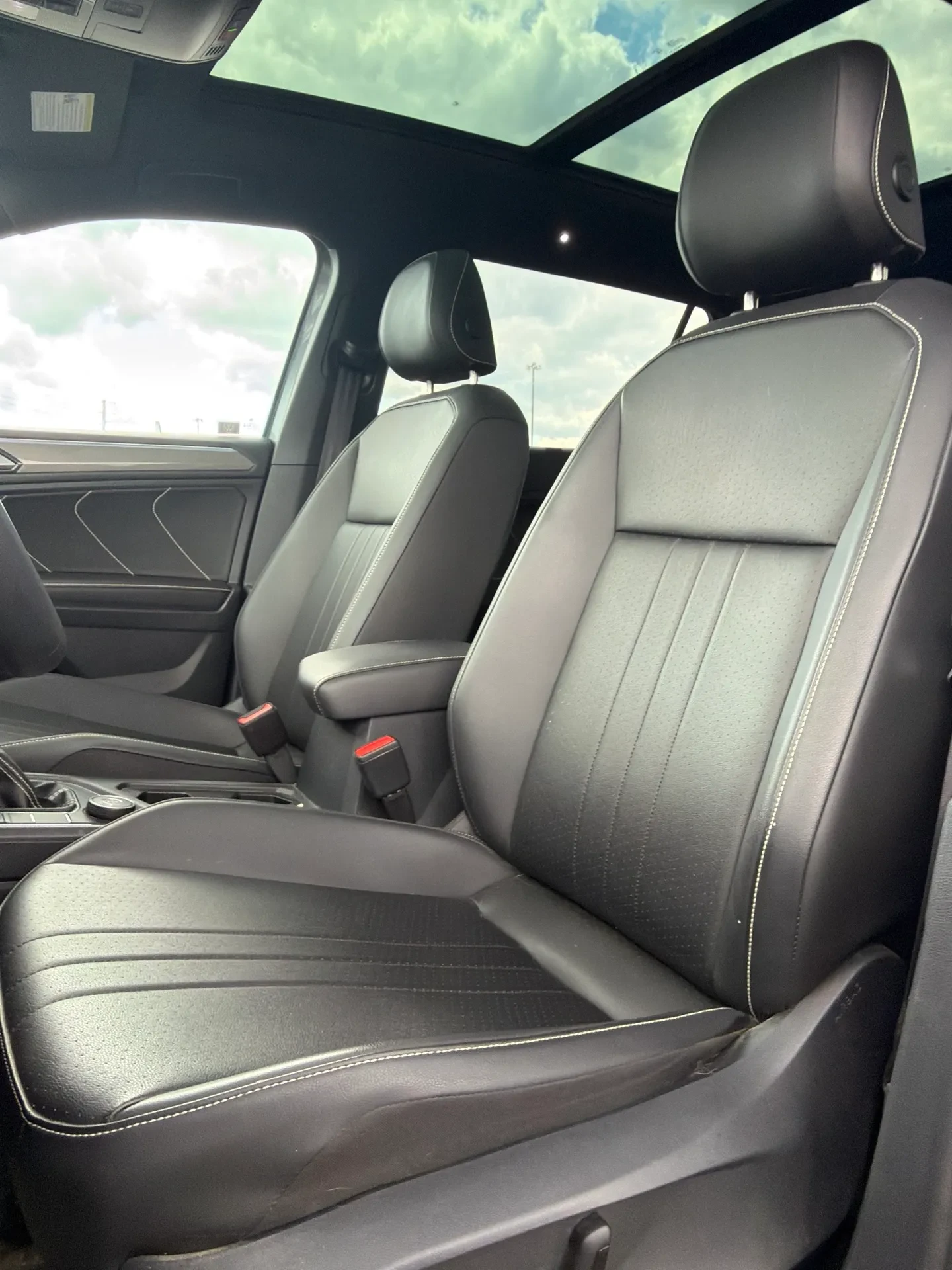 VW Tiguan R-Line Black 4Motion * CARFAX* ����� �� ���������� | Mobile.bg � ����������� 9