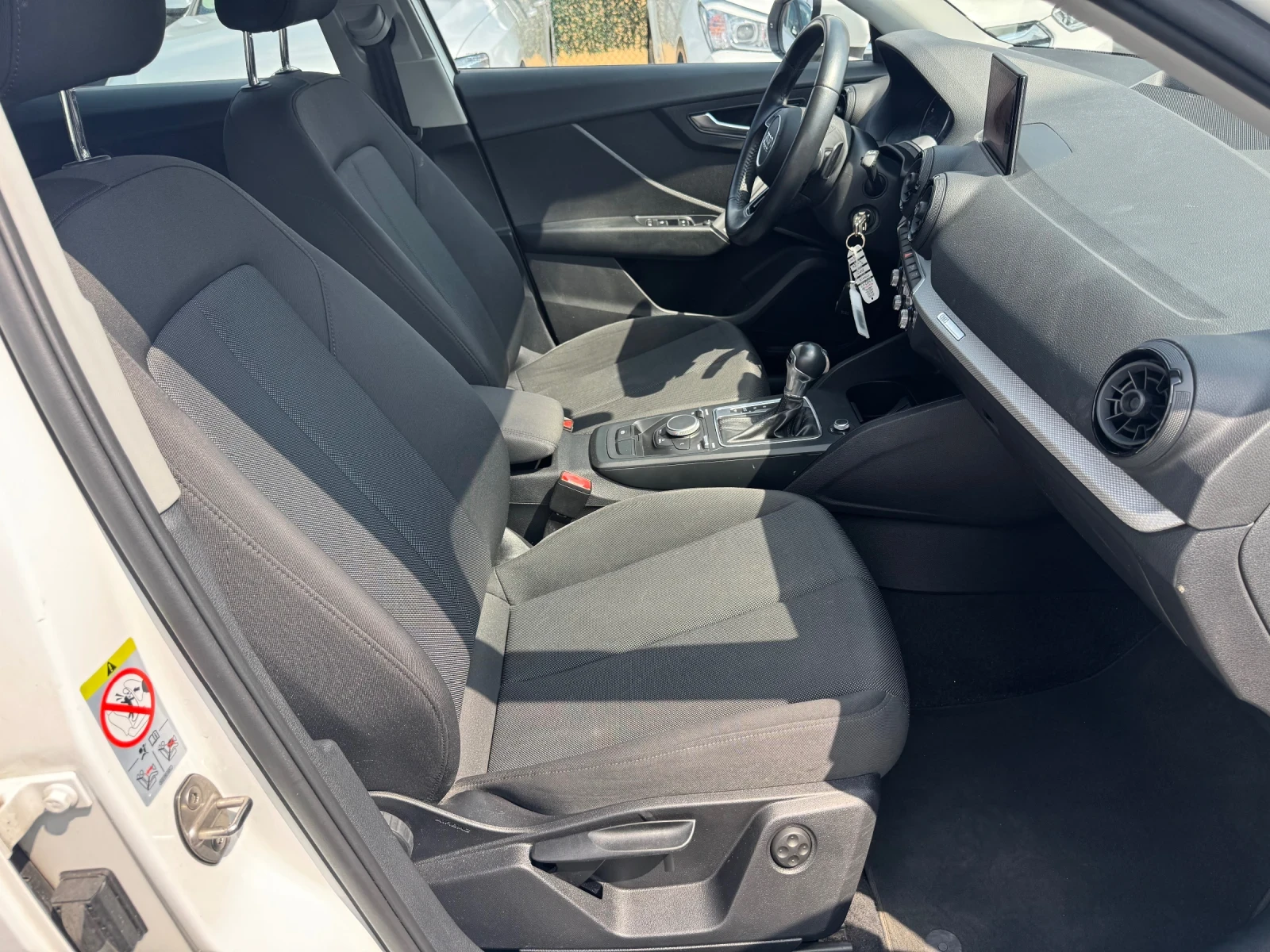 Audi Q2 1.6TDI 116hp* NAVI* euro 6* 192600km* ЛИЗИНГ* ТОП , снимка 13 - Автомобили и джипове - 55799674