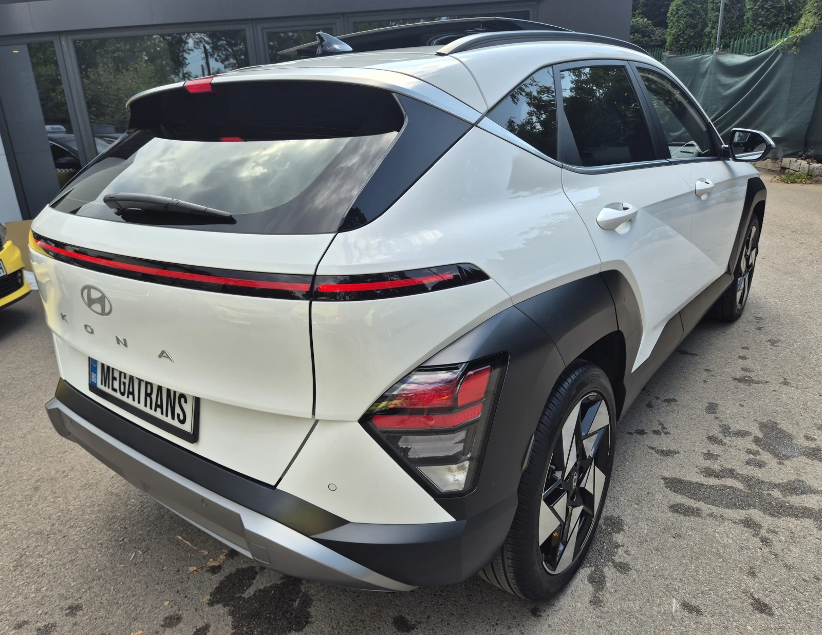 Hyundai Kona 1.6 T 198 к.с. Inspiration 4x2 наличен в БГ, снимка 4 - Автомобили и джипове - 55835839