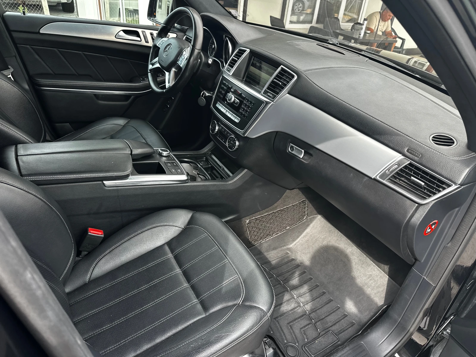 Mercedes-Benz GL 350 CDI 258к.с AMG-line, 7места, снимка 8 - Автомобили и джипове - 56161895
