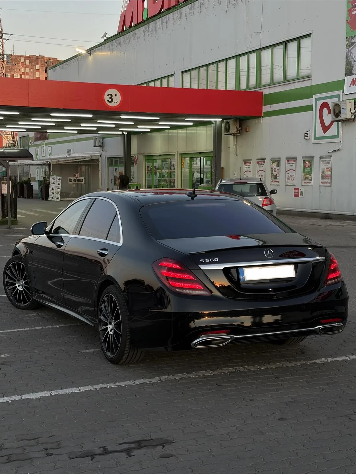 Mercedes-Benz GLS, снимка 3 - Автомобили и джипове - 56681405