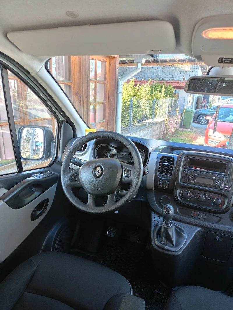 Renault Trafic, снимка 7 - Бусове и автобуси - 47432134