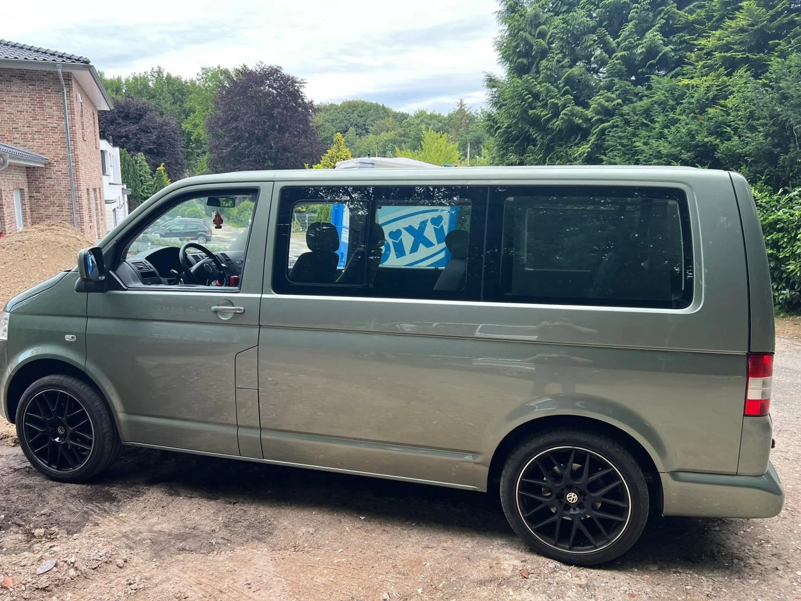 VW T5 CARAVELLE 2.5 TDI 174 К.с DSG - изображение 3