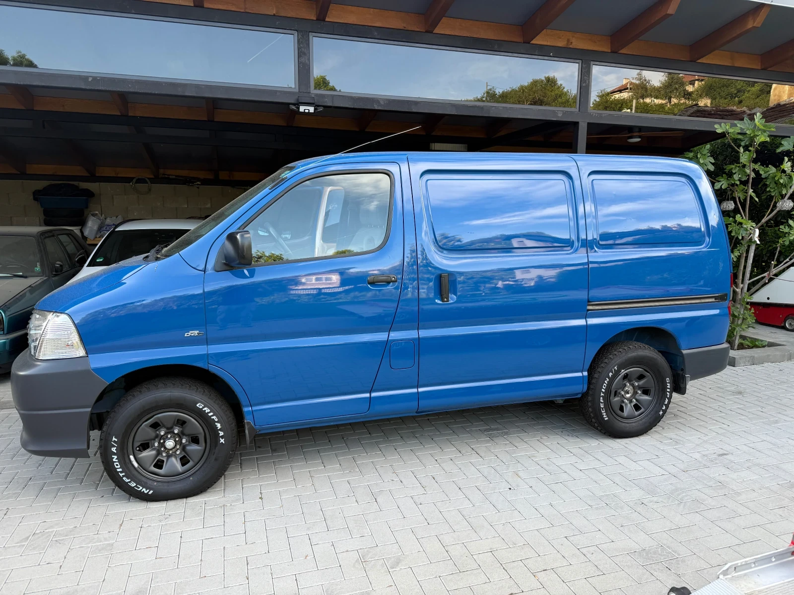 Toyota Hiace 4x4 klima - изображение 2