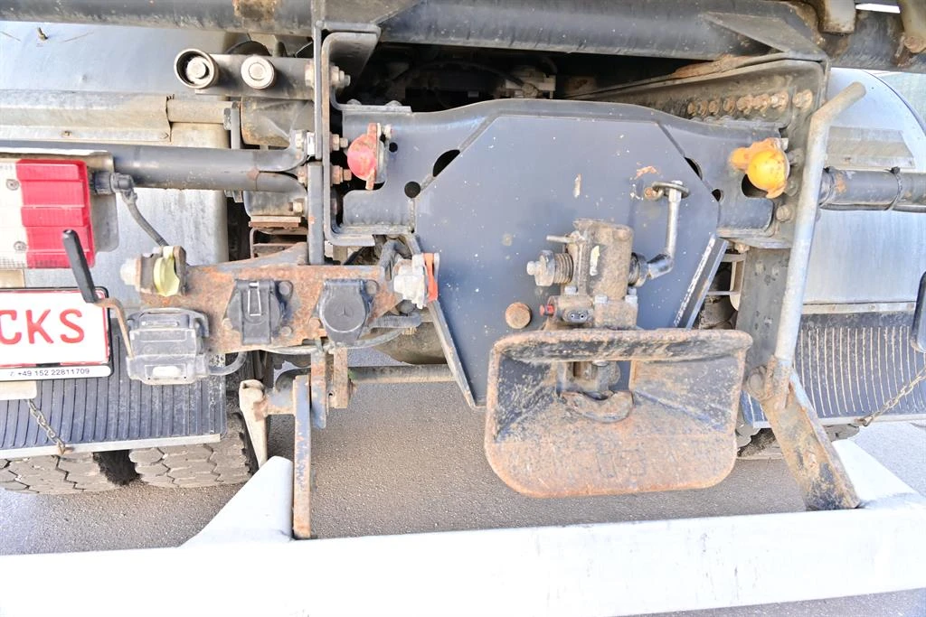 Mercedes-Benz Actros 1836 - изображение 8