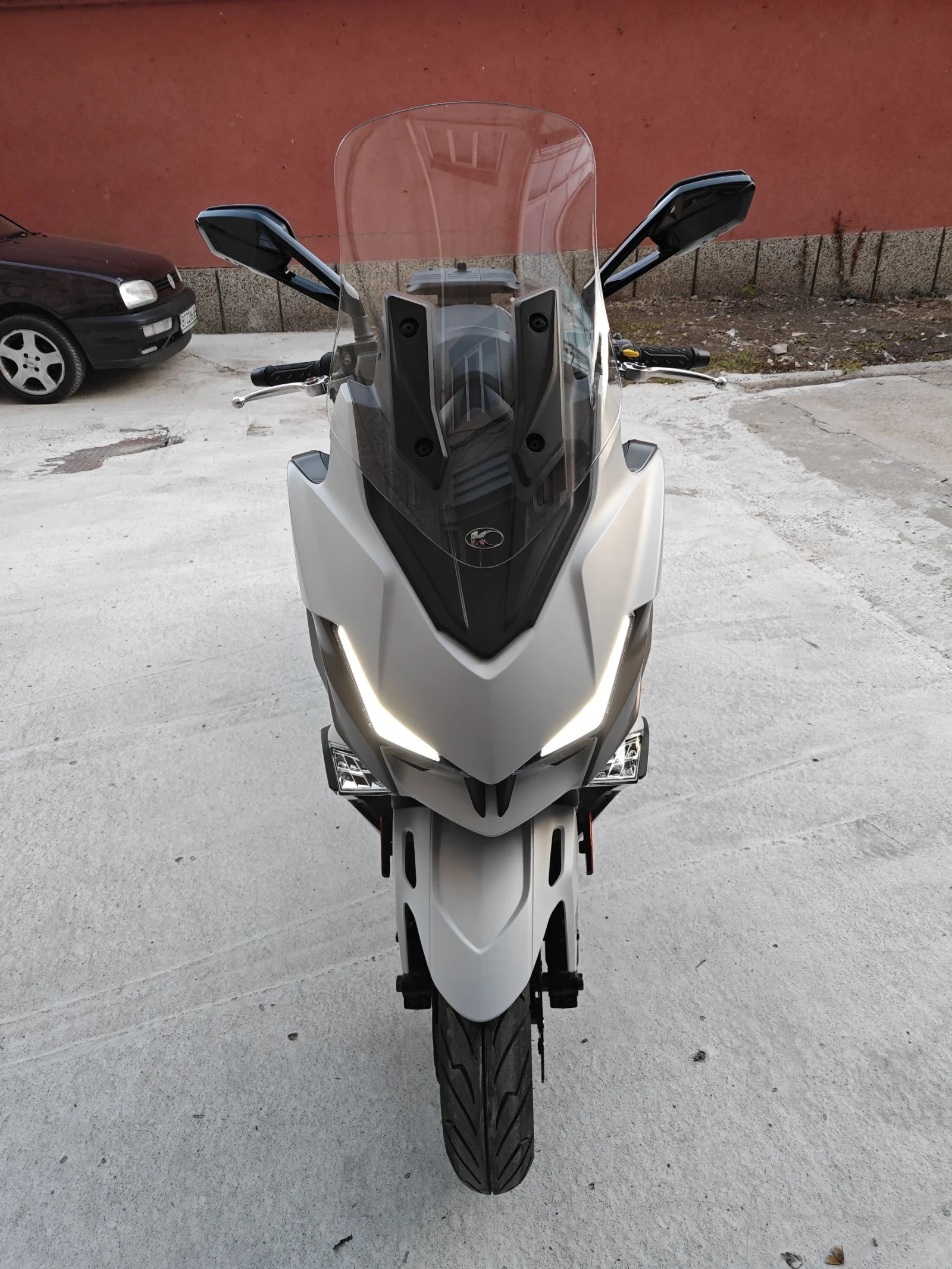 Kymco Xciting VS400, TCS+ ABS - изображение 3