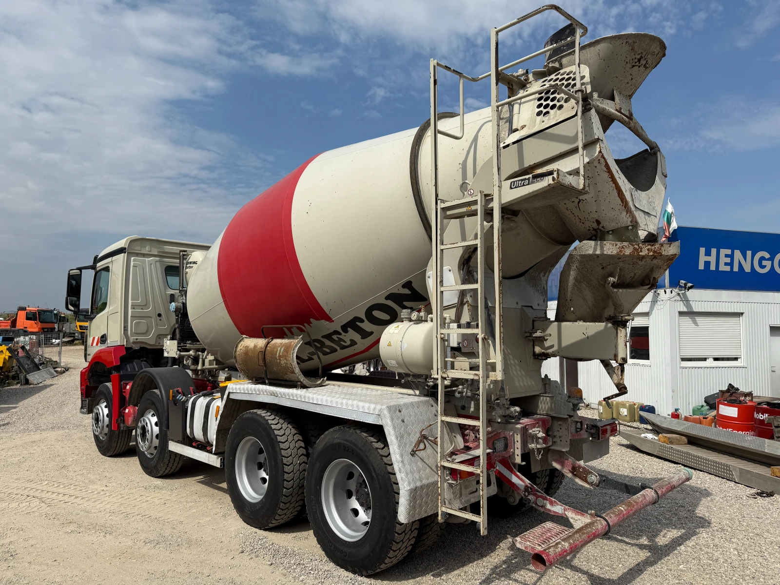 Бетон миксер Mercedes Arocs 3240 - изображение 7
