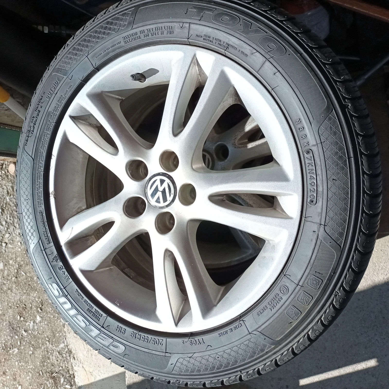    205/55R16  VW Golf | Mobile.bg   5