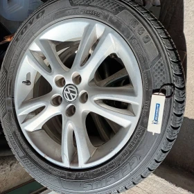 Гуми с джанти Toyo 205/55R16, снимка 1 - Гуми и джанти - 49089761