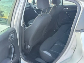 Peugeot 208, снимка 12
