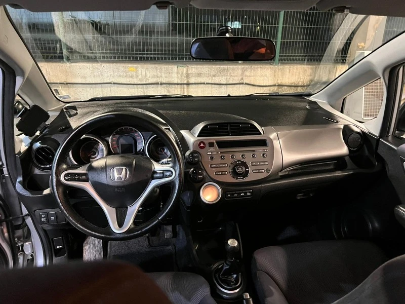 Honda Jazz, снимка 10 - Автомобили и джипове - 42759911