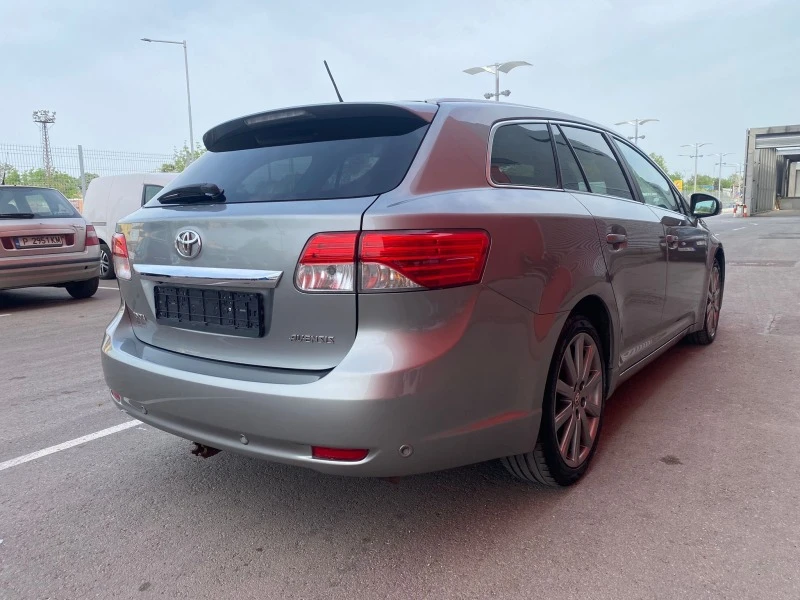 Toyota Avensis 2.2D4D 150к.с. FACELIFT FULL, снимка 5 - Автомобили и джипове - 45303702