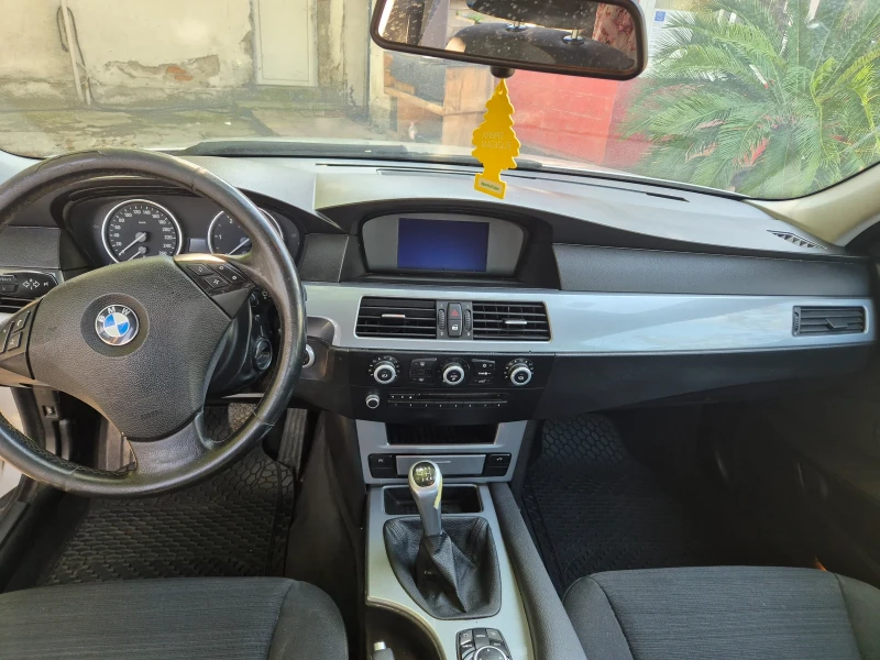 BMW 520 2.0D, 177 k.c., снимка 9 - Автомобили и джипове - 47291408