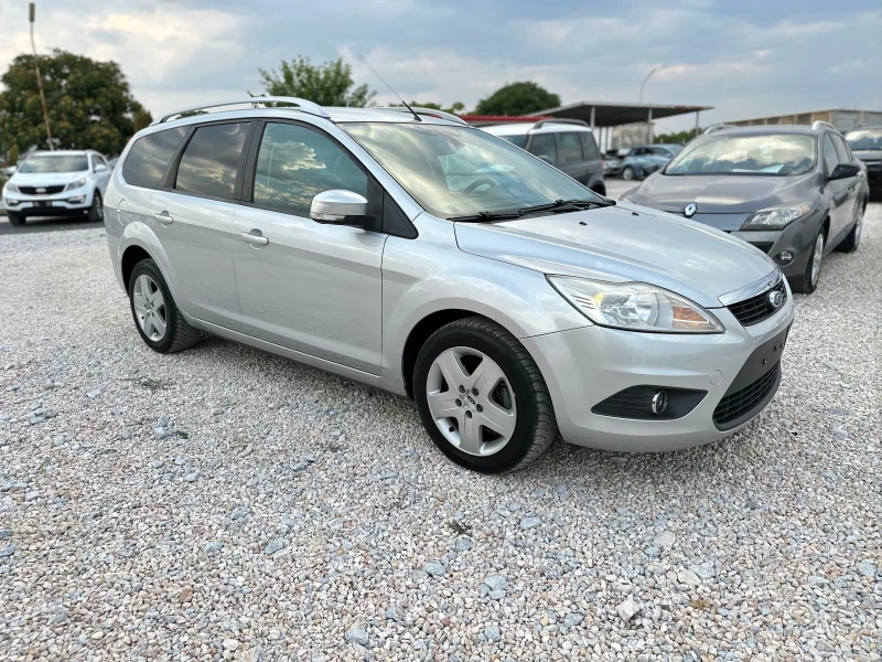 Ford Focus 1.6i 16v 101kc, снимка 2 - Автомобили и джипове - 47325475