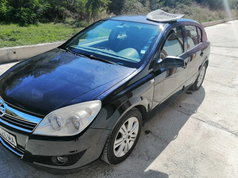 Opel Astra H, снимка 1 - Автомобили и джипове - 47766265