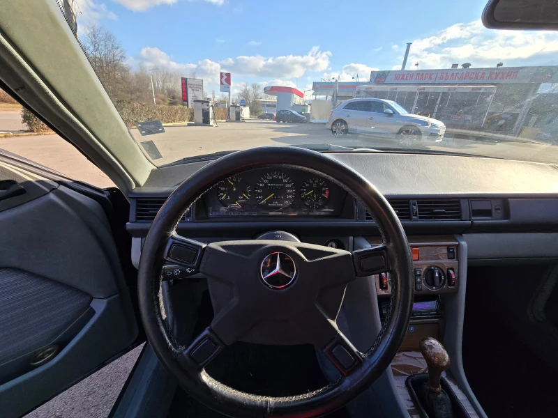 Mercedes-Benz 124, снимка 7 - Автомобили и джипове - 49127681