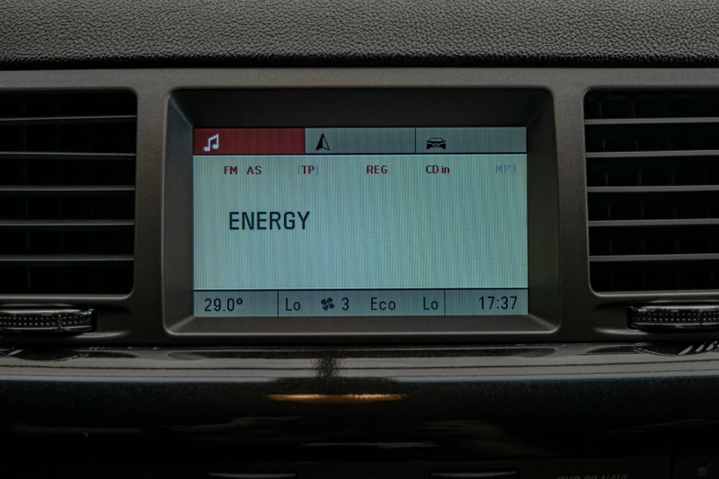 Opel Signum 1.9 CDTI 16V/Cosmo/OPC LINE/Подгрев/Solar Protect, снимка 12 - Автомобили и джипове - 51278314