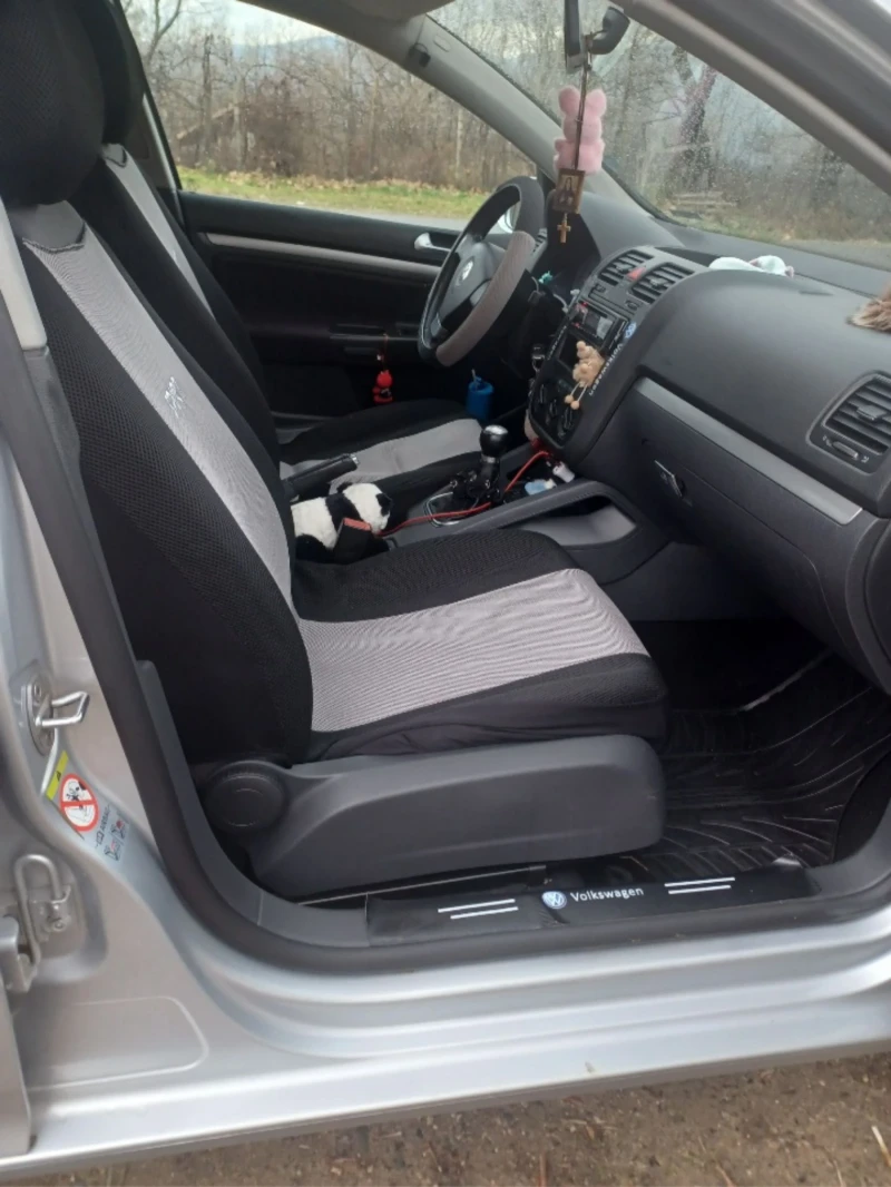 VW Golf, снимка 7 - Автомобили и джипове - 52997725