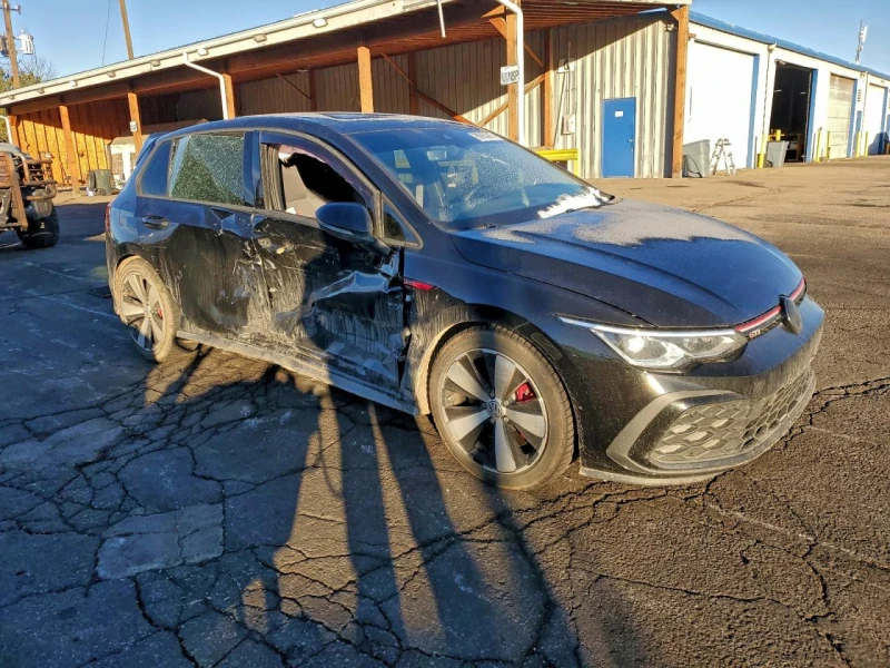 VW Golf GTI 2.0T 380 SE Manual, снимка 4 - Автомобили и джипове - 53277877