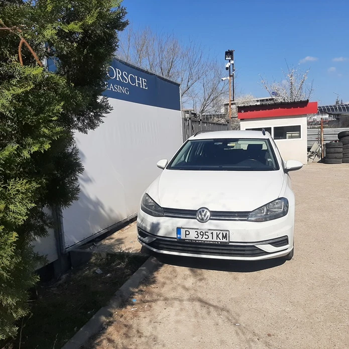 VW Golf 1.6 TDI, снимка 7 - Автомобили и джипове - 49462289