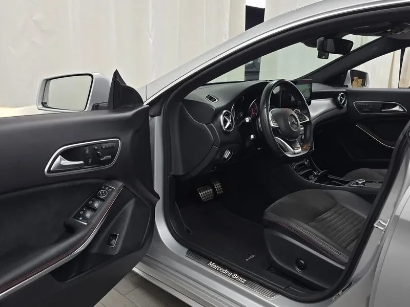 Mercedes-Benz CLA 250  4Matic, снимка 10 - Автомобили и джипове - 56667073