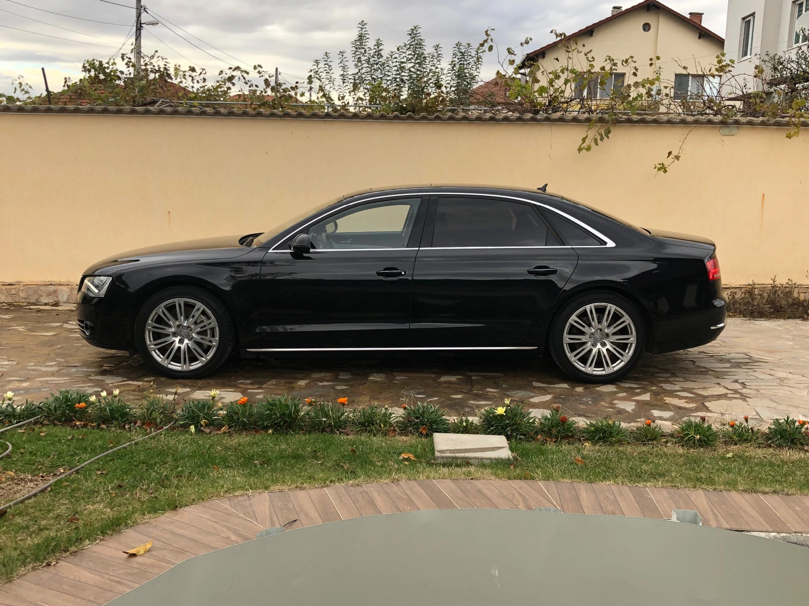 Audi A8 4.2 TDI 326к.с. LONG FULL BOSE - изображение 3