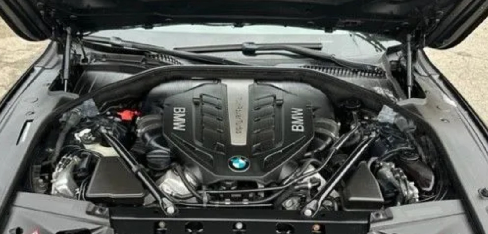 BMW 550 F10 - изображение 1