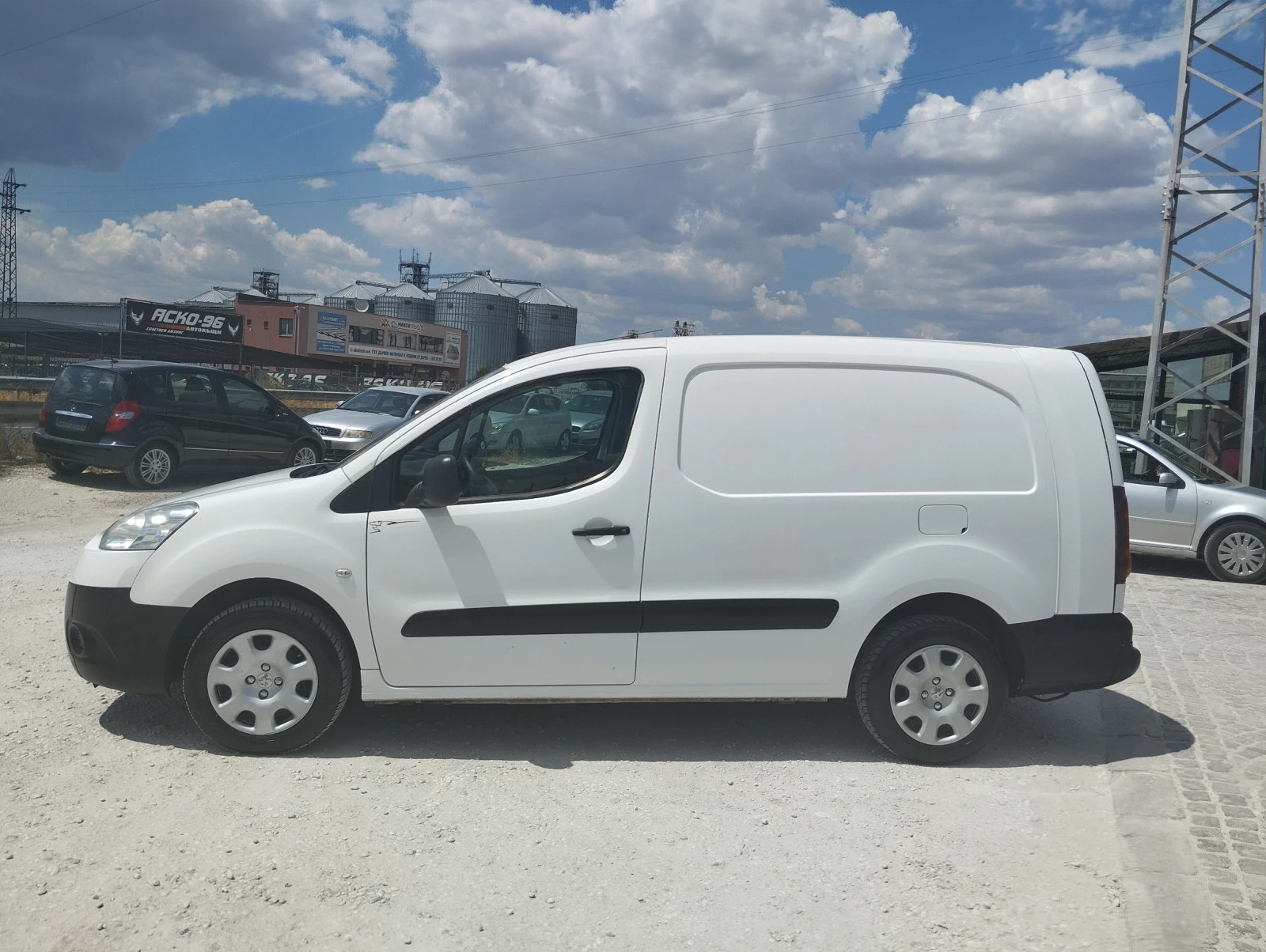 Peugeot Partner L2 H1 1.6HDI 90к.с АВТОПИЛОТ ПАРКТРОНИК  - изображение 4