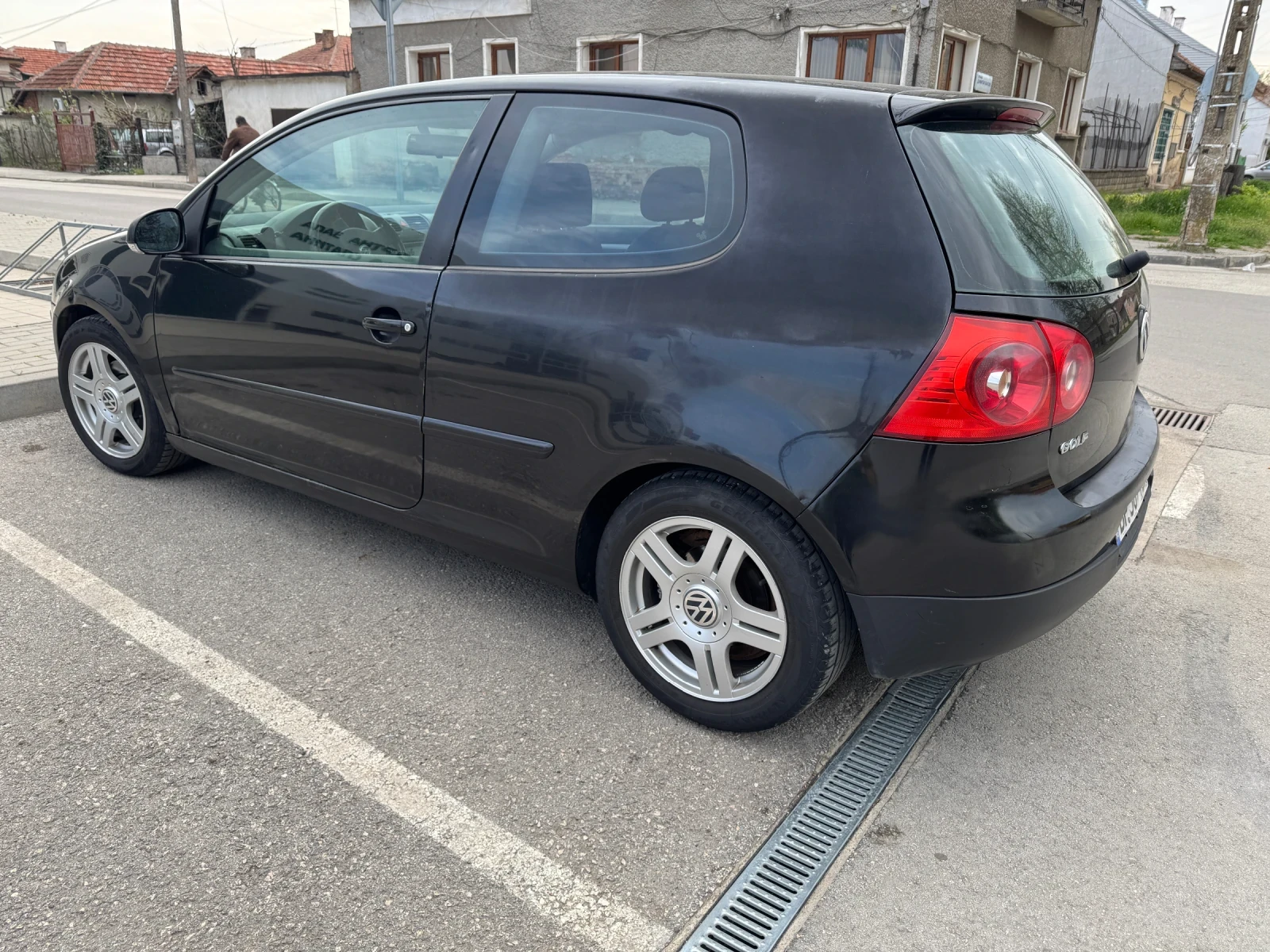 VW Golf 1.6 газ бензин 102к.с. - изображение 2