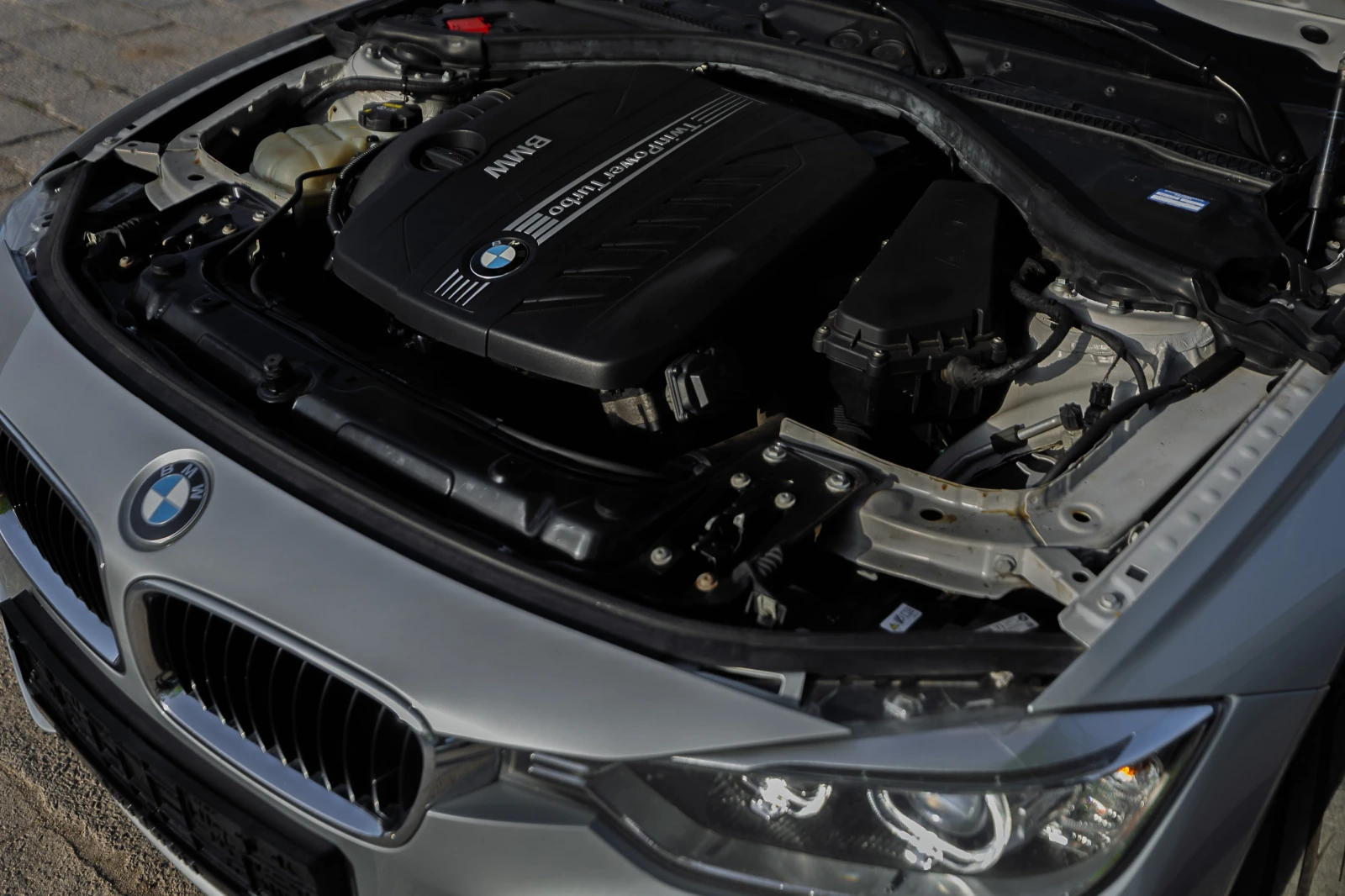 BMW 335  - изображение 9