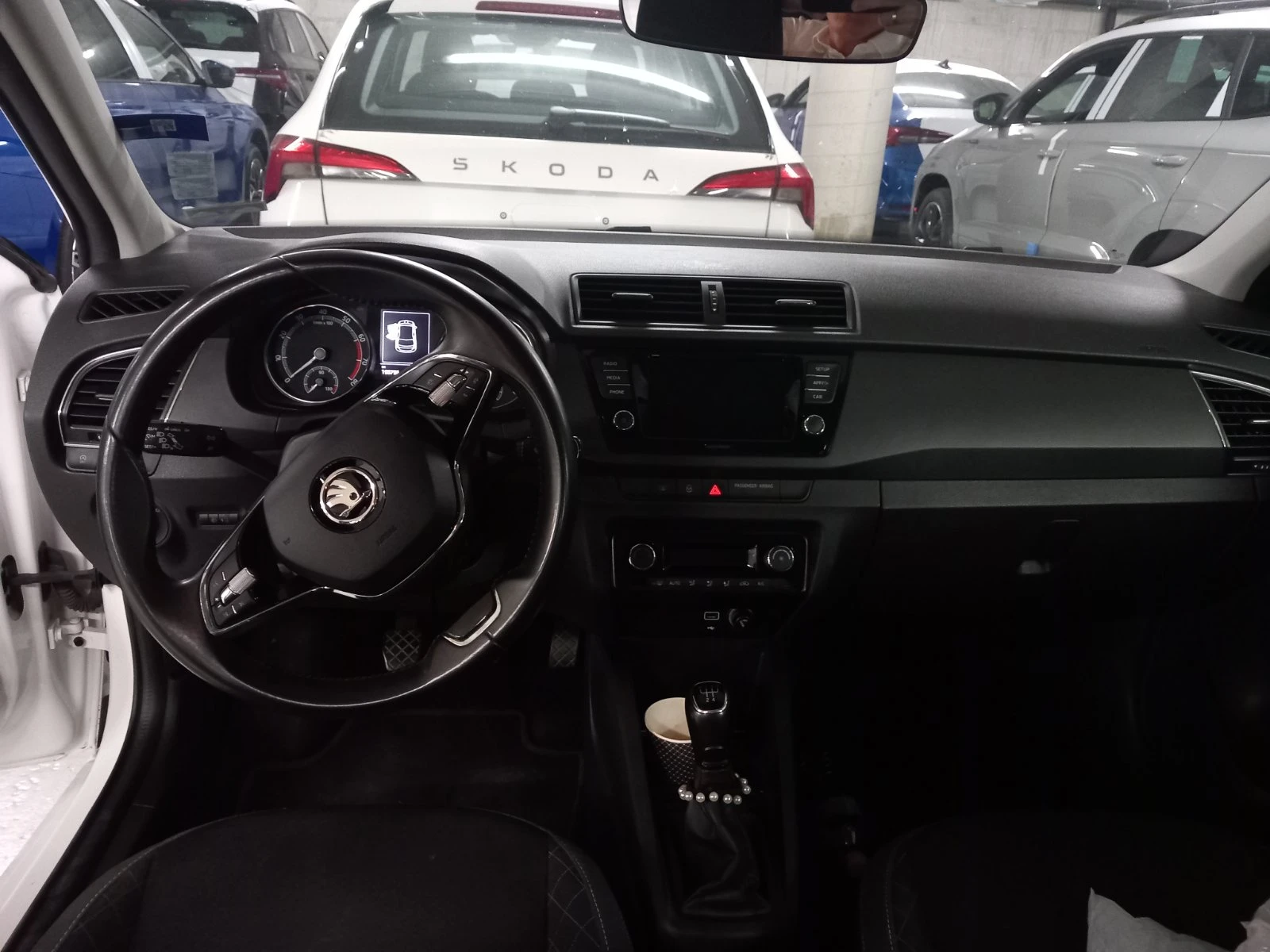 Skoda Fabia 1.0 - изображение 2