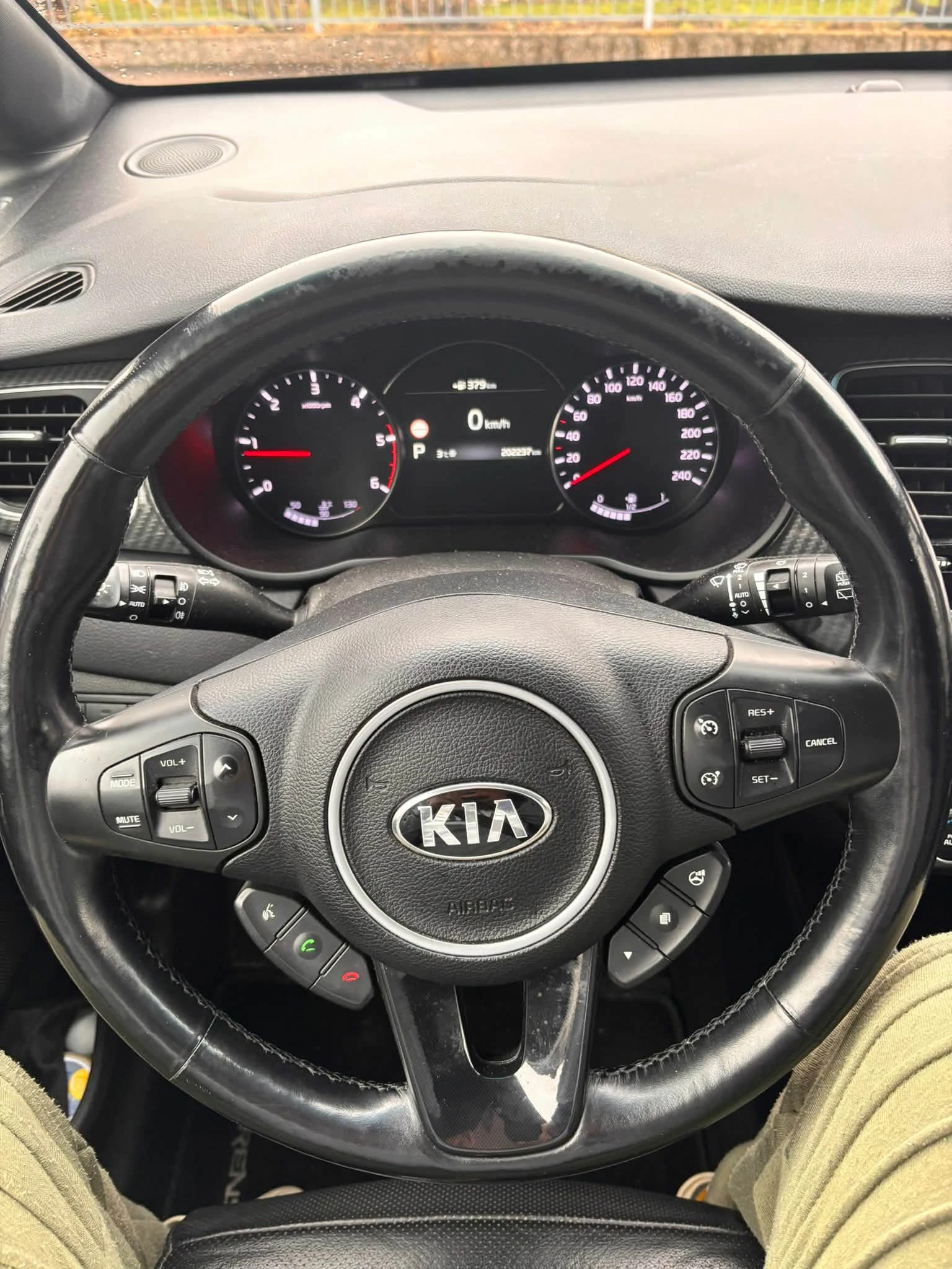 Kia Carens 1.7 - изображение 6