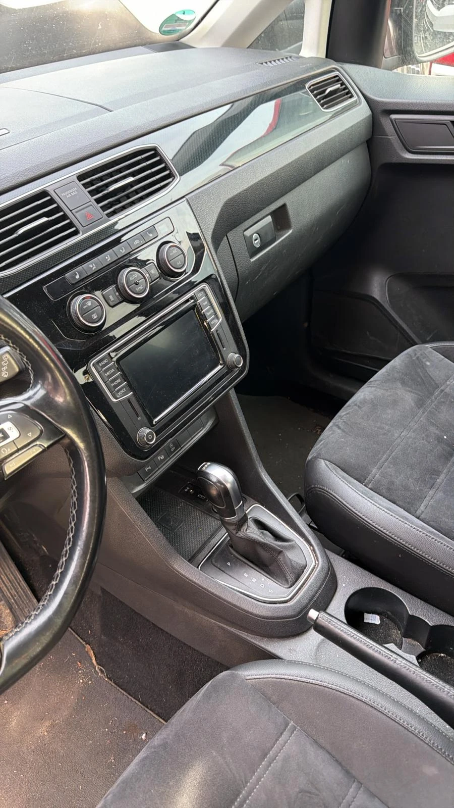 VW Caddy 2.0TDI DSG Макси - изображение 6