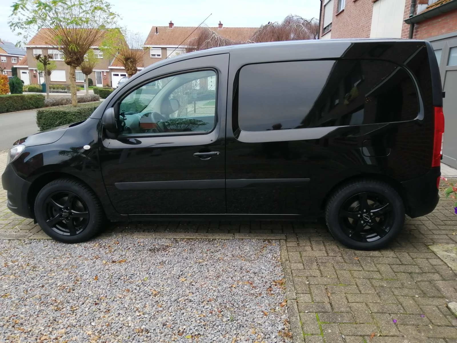 Mercedes-Benz 190, снимка 2 - Автомобили и джипове - 53798159