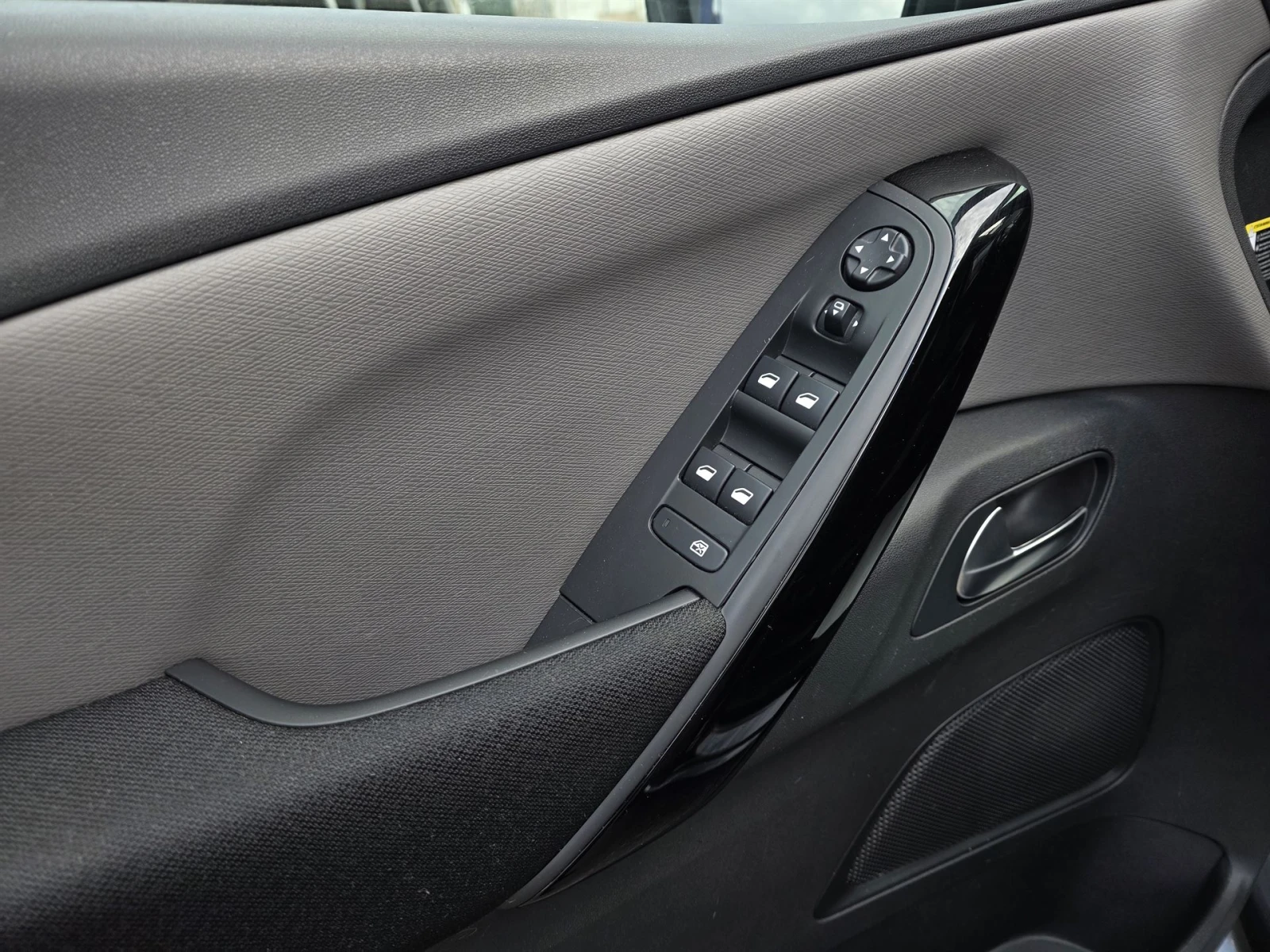 Citroen C4 Picasso 1.5 Blue-HDi Spacetourer, снимка 9 - Автомобили и джипове - 54067092