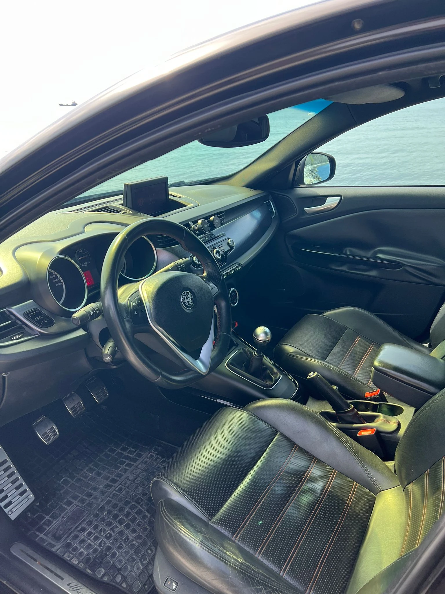 Alfa Romeo Giulietta 1.4 MA 170 hp, снимка 6 - Автомобили и джипове - 54179115