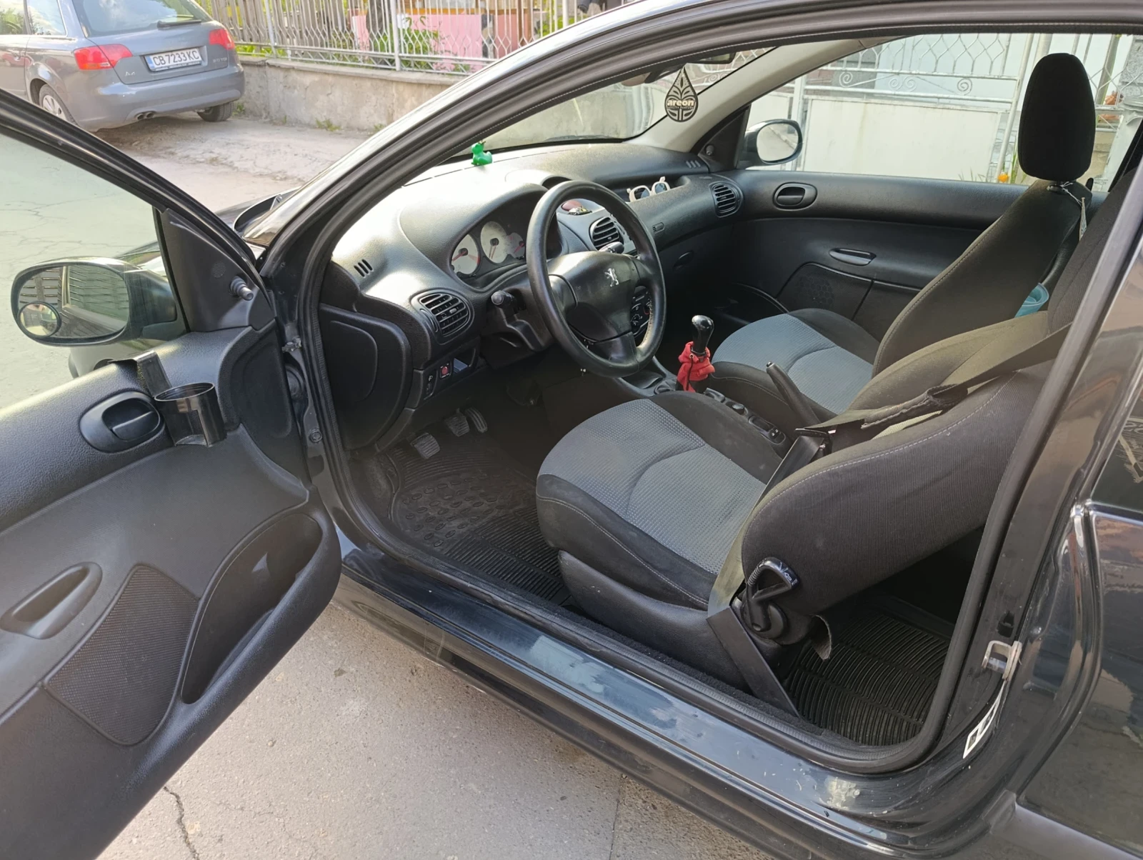 Peugeot 206, снимка 10 - Автомобили и джипове - 54443504
