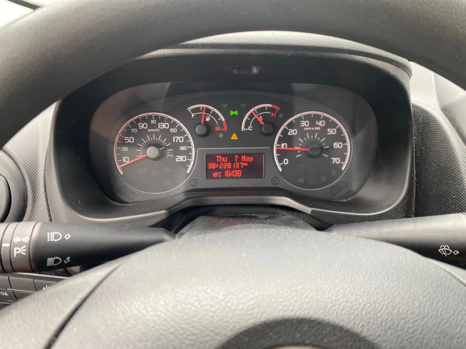 Citroen Nemo 1.4 HDi Multispace, с ДДС, снимка 17 - Автомобили и джипове - 54464040