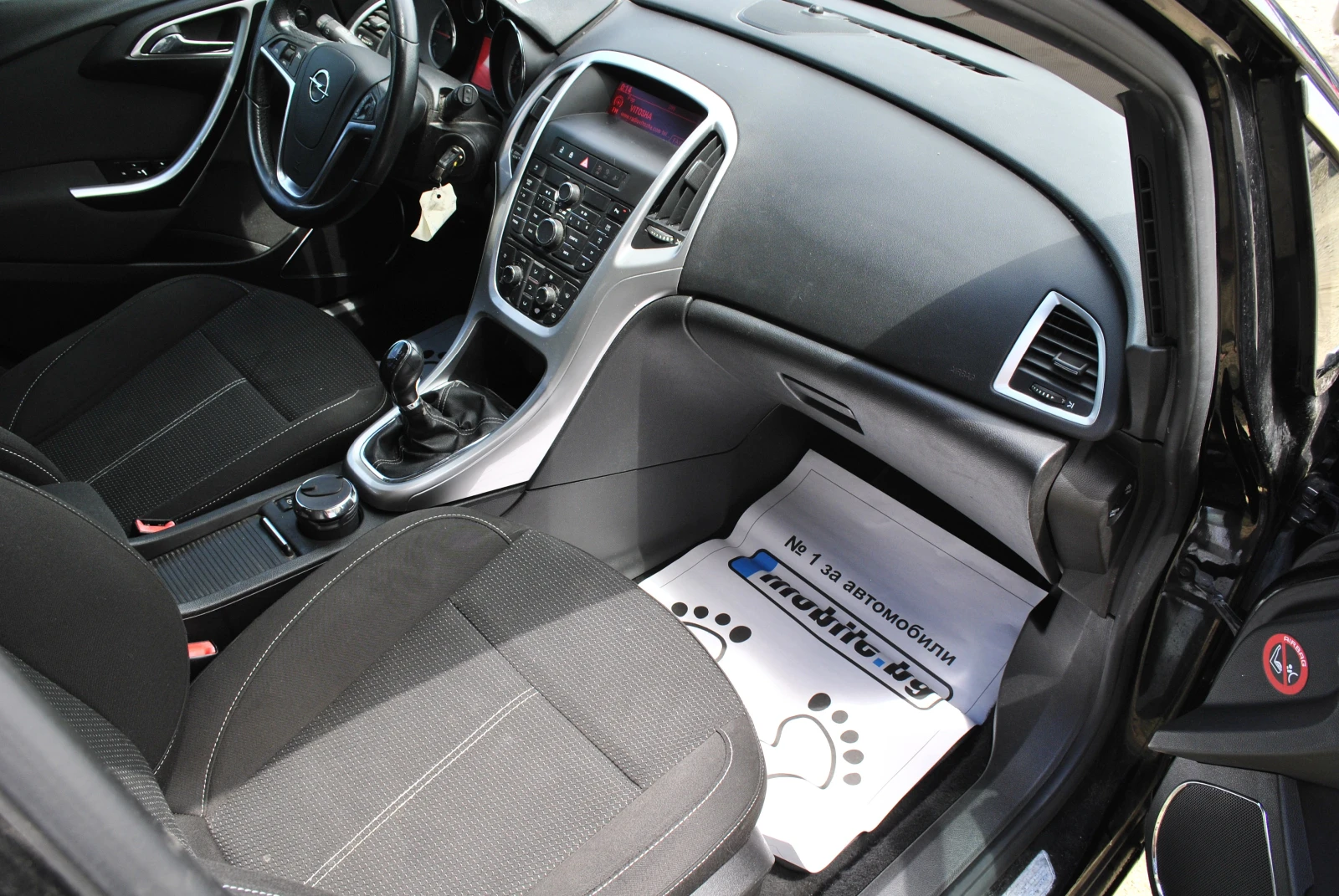 Opel Astra 1.7CDTI, снимка 9 - Автомобили и джипове - 54972377