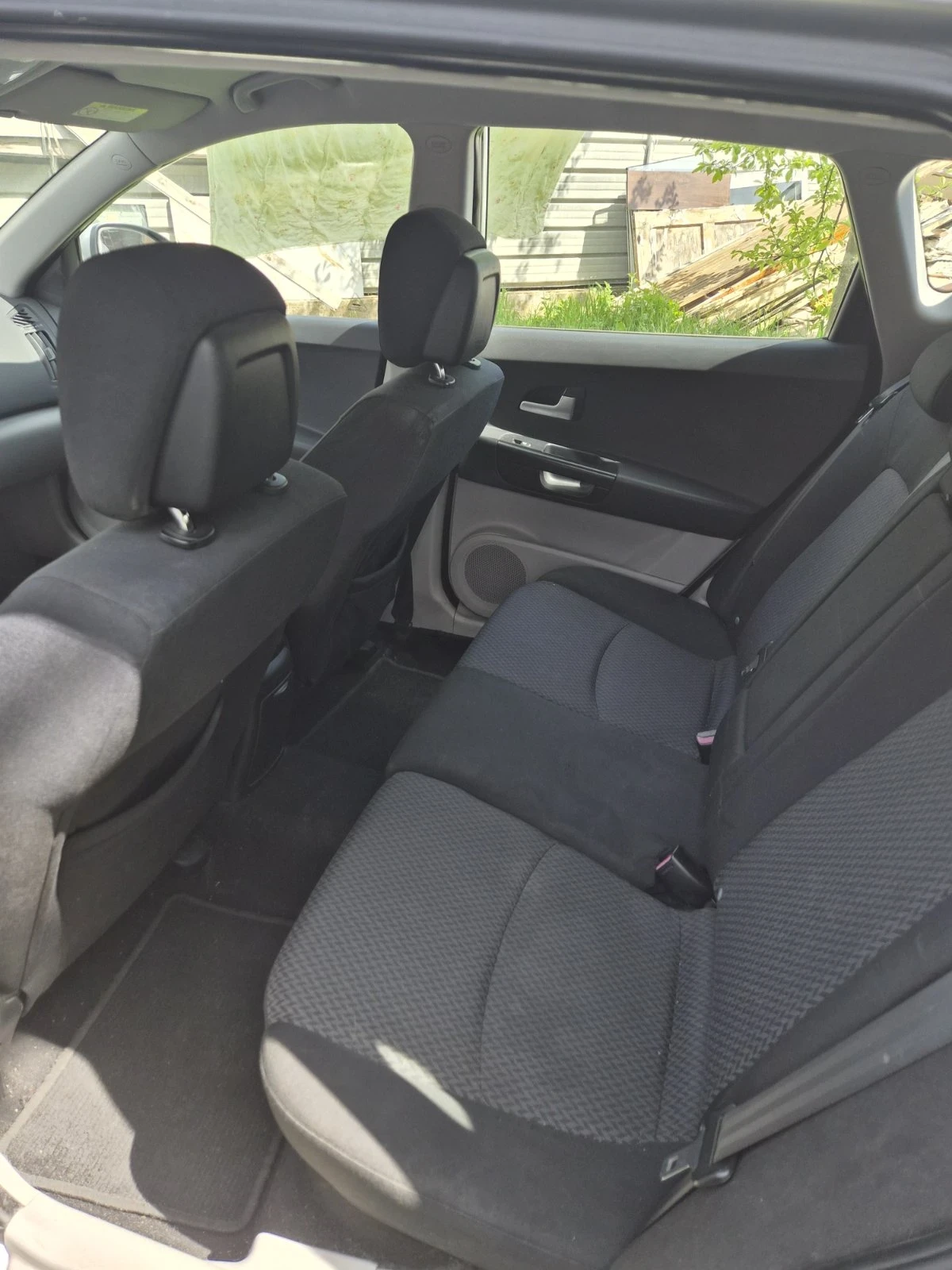 Kia Ceed 1.6 CRDI, 116 коня, снимка 9 - Автомобили и джипове - 55396389